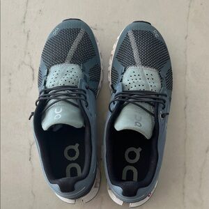 On Cloud Women's Stylish Blue and Gray Sneakers
